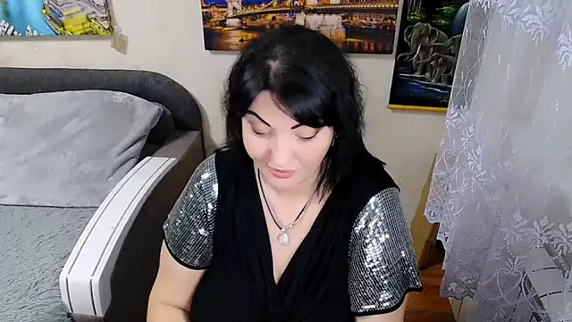 Snapshot of Lady_Boom_Wild_ chatting on 11/13/25, 06:40 Lady Boom Wild online show from 11/13/25, 06:40