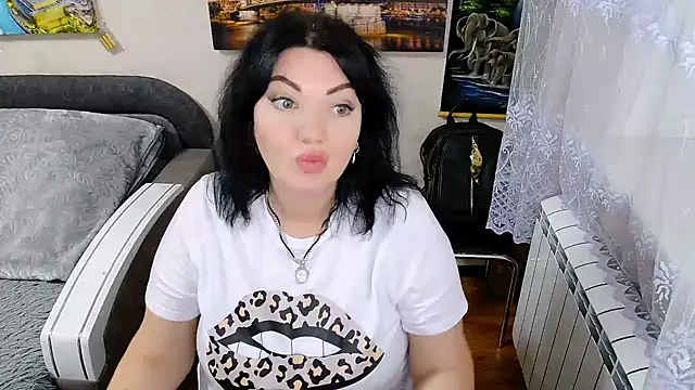 Snapshot of Lady_Boom_Wild_ chatting on 11/22/25, 05:01 Lady Boom Wild online show from 11/22/25, 05:01