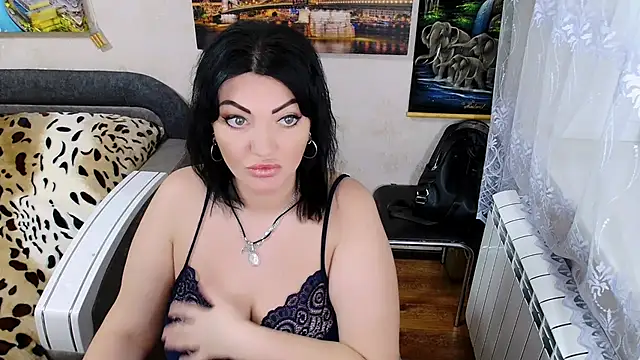 Snapshot of Lady_Boom_Wild_ chatting on 12/04/25, 04:59 Lady Boom Wild online show from 12/04/25, 04:59