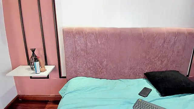 rose nova online show from 02/22/25, 03:25