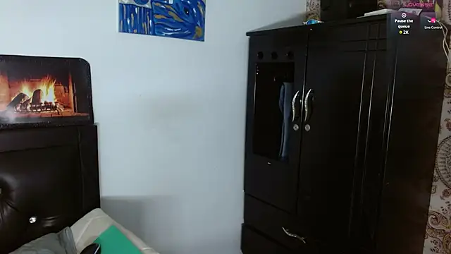 hots boygg online show from 09/09/25, 08:41