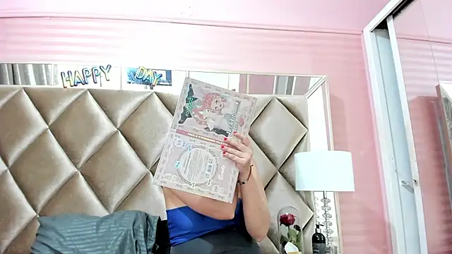 Aurora-Rossi online show from 02/05/26, 02:49