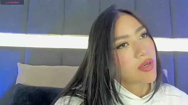 nicolle pierce online show from 02/21/25, 12:17