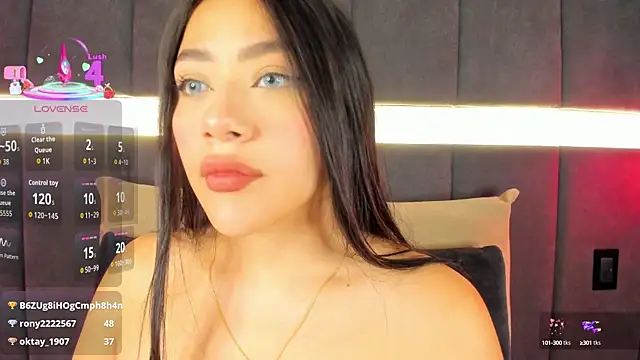 nicolle pierce online show from 09/19/25, 01:56