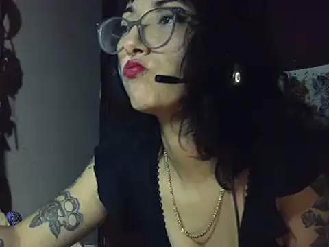 Snapshot of HighLilith chatting on 02/01/25, 10:48 HighLilith online show from 02/01/25, 10:48