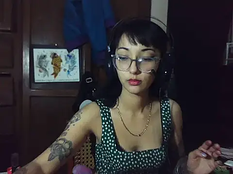 Snapshot of HighLilith chatting on 02/04/25, 04:48 HighLilith online show from 02/04/25, 04:48