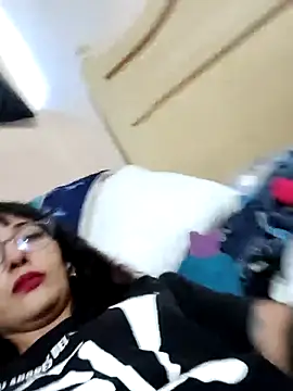 Snapshot of HighLilith chatting on 03/04/25, 11:43 HighLilith online show from 03/04/25, 11:43