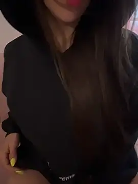 MariaIsabella8 online show from 04/16/26, 09:15