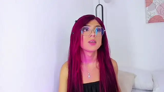 Snapshot of samantha__fairy chatting on 12/06/24, 07:45 samantha fairy online show from 12/06/24, 07:45