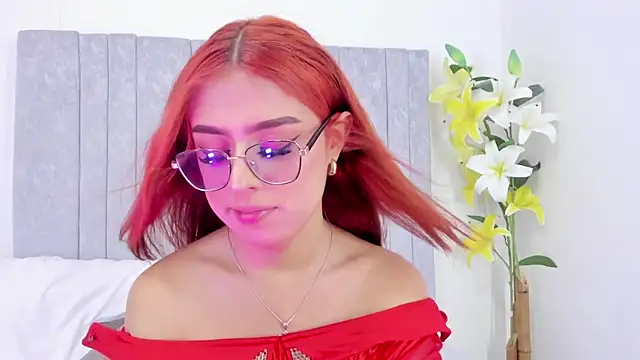 Snapshot of samantha__fairy chatting on 03/07/25, 08:44 samantha fairy online show from 03/07/25, 08:44