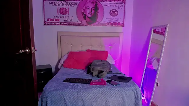 Sofia agudelo online show from 03/22/25, 08:40