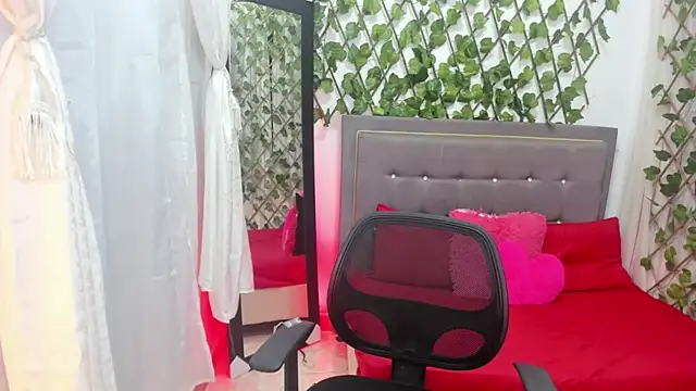 Sofia agudelo online show from 09/25/25, 02:48