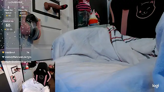 Snapshot of KSwonderland6 chatting on 12/02/25, 05:41 KSwonderland6 online show from 12/02/25, 05:41