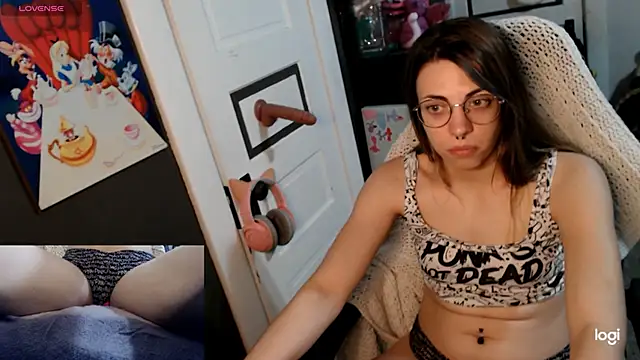 KSwonderland6 online show from 03/24/26, 06:24