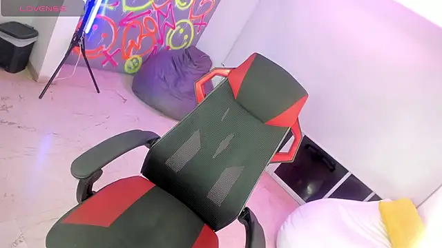 GEANNAROSE online show from 03/15/25, 05:41