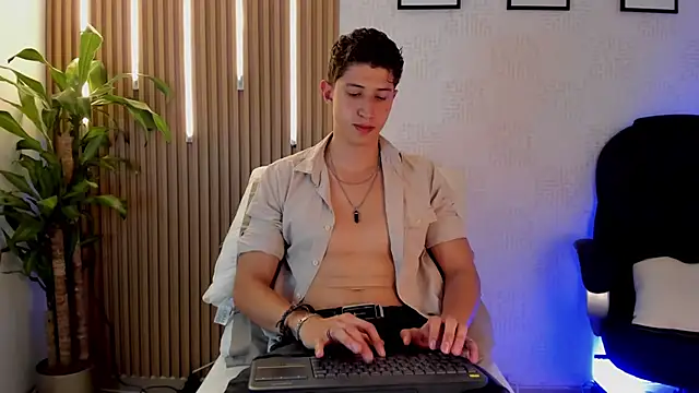 Dorianmistery2322  online show from 12/17/25, 04:07