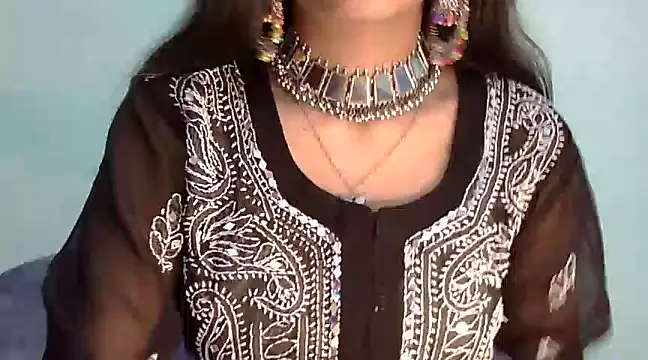 Snapshot of Cute_Alaina chatting on 02/28/25, 03:48 Cute Alaina online show from 02/28/25, 03:48