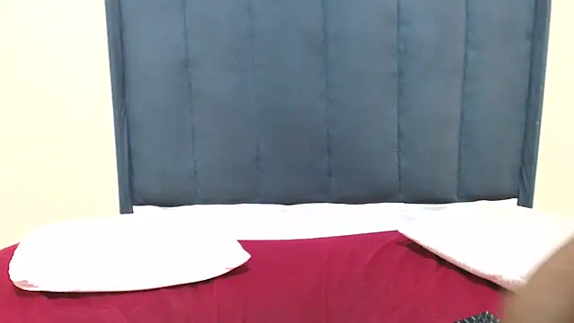 Snapshot of kittykhloe22 chatting on 03/10/25, 06:16 kittykhloe22 online show from 03/10/25, 06:16