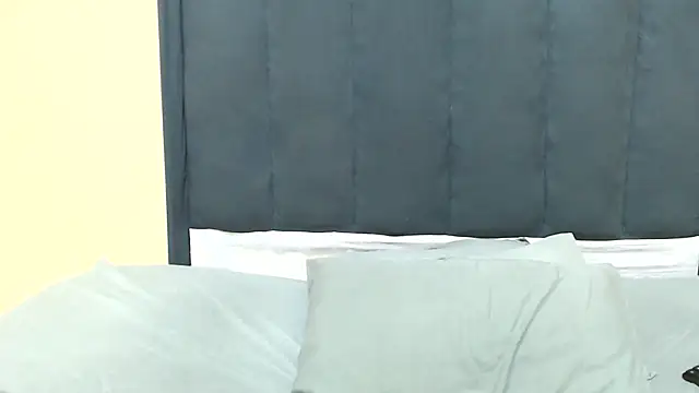 Snapshot of kittykhloe22 chatting on 09/13/25, 05:46 kittykhloe22 online show from 09/13/25, 05:46