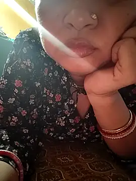 Snapshot of Royalgirl667 chatting on 12/09/24, 08:44 Royalgirl667 online show from 12/09/24, 08:44