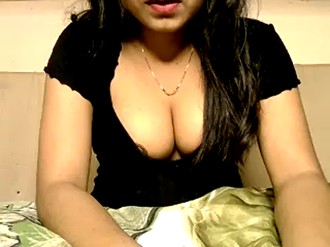 Sanjana Gupta online show from 04/19/26, 08:24