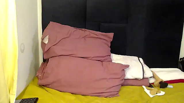 Busty-Londie online show from 09/30/25, 06:02