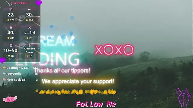 QueenYsuRey online show from 10/22/25, 04:51