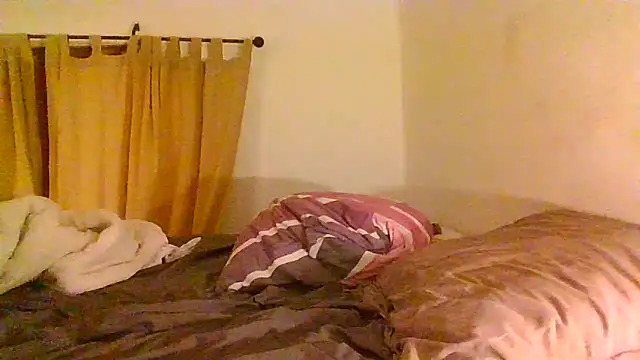 Snapshot of Vespa_Crabo chatting on 12/03/24, 06:28 Vespa Crabo online show from 12/03/24, 06:28