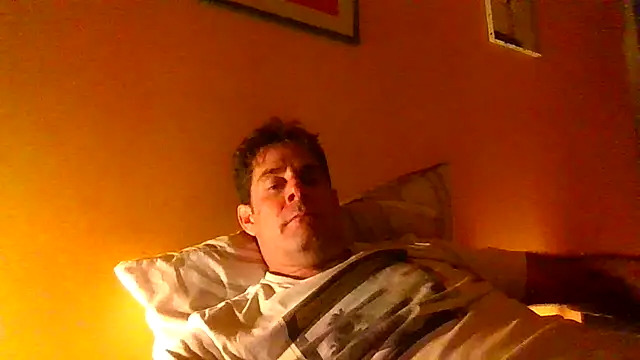 Snapshot of Vespa_Crabo chatting on 12/29/24, 08:15 Vespa Crabo online show from 12/29/24, 08:15