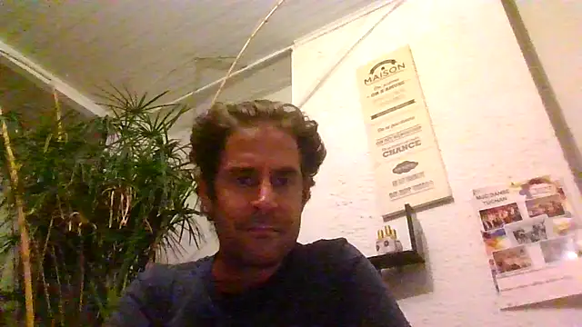 Snapshot of Vespa_Crabo chatting on 09/09/25, 09:03 Vespa Crabo online show from 09/09/25, 09:03