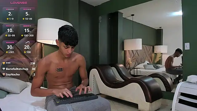 Tyler Rodriguez online show from 03/12/25, 10:59