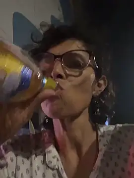 MireyaTorresGu online show from 12/17/25, 04:40