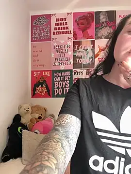 yorkshiregal online show from 04/13/26, 09:31