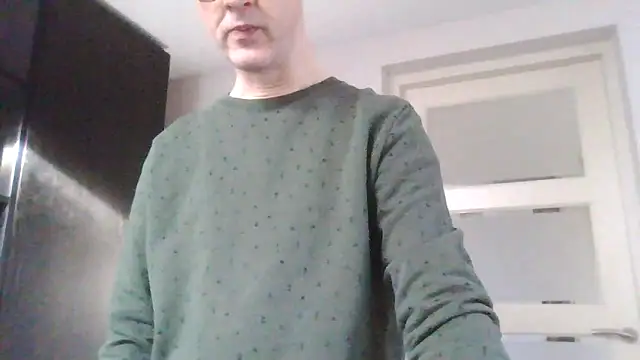 Hectorthyssen1 online show from 02/25/25, 08:58