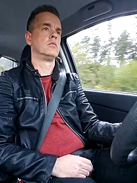 Hectorthyssen1 online show from 10/20/25, 03:01