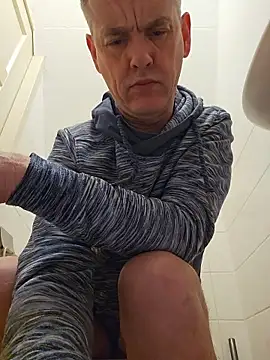 Hectorthyssen1 online show from 01/08/26, 03:58