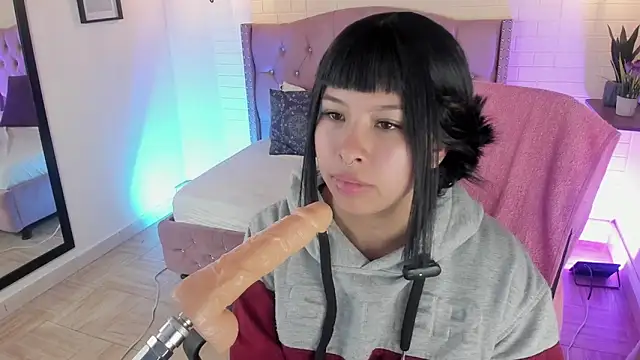 Namiko Park online show from 01/11/25, 03:42