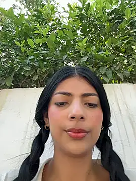 Snapshot of Baby_Niels chatting on 02/09/26, 01:37 Baby Niels online show from 02/09/26, 01:37