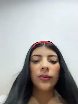 Snapshot of Baby_Niels chatting on 02/14/26, 04:04 Baby Niels online show from 02/14/26, 04:04