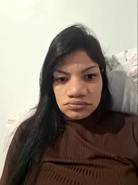 Snapshot of charllottebrasilian chatting on 06/15/26, 12:07 charllottebrasilian online show from 06/15/26, 12:07