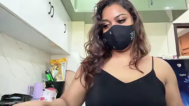 Snapshot of soniyatelugu chatting on 02/19/26, 08:32 soniyatelugu online show from 02/19/26, 08:32