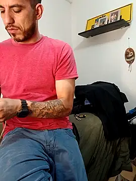 jhonyhot9292 online show from 04/20/26, 02:20