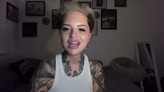 Snapshot of Alexandersonxo chatting on 02/03/26, 06:22 Alexandersonxo online show from 02/03/26, 06:22