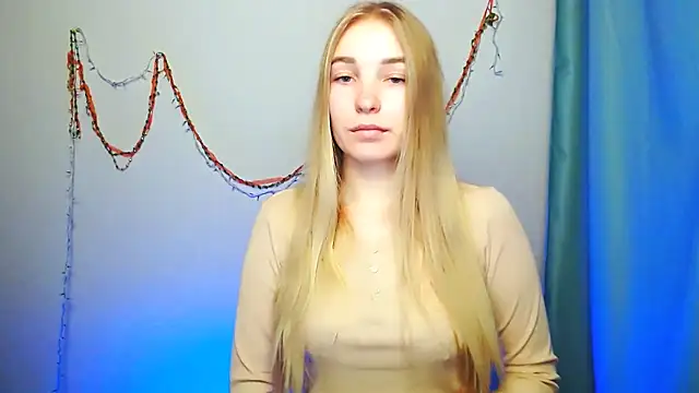 Queen ofLove online show from 12/21/25, 02:46