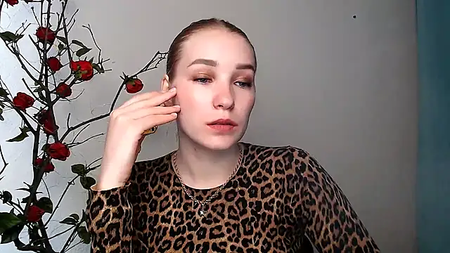 Queen ofLove online show from 03/26/26, 01:38