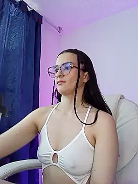 Snapshot of mariaan_m_ chatting on 11/08/25, 09:13 mariaan m online show from 11/08/25, 09:13