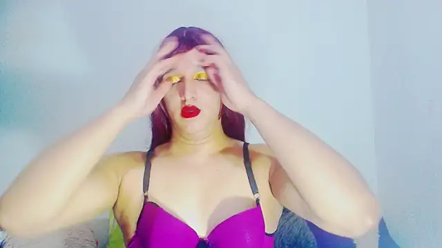 Snapshot of alexandrasexy32 chatting on 01/06/26, 03:21 alexandrasexy32 online show from 01/06/26, 03:21