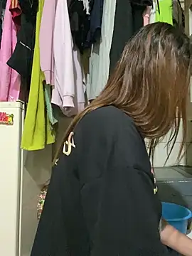 Keittly  online show from 12/19/24, 12:45