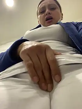 Keittly  online show from 11/18/25, 06:45