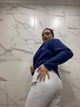 Keittly  online show from 11/21/25, 06:50